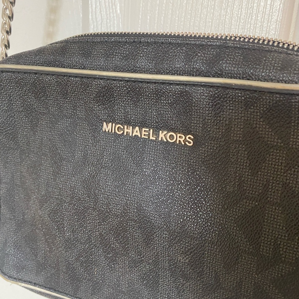 Authentic Michael Kors Wallet And Bag Set - image 3